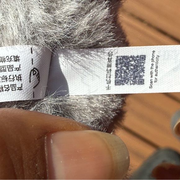 POP MART The Monsters Big Into Energy Labubu ID SECRET - Picture 13 of 15